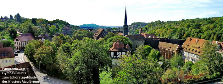 Gymnasium-Schulzentrum bis Ephoratsgebude des Klosters Maulbronn Bildgre 2848x1080 (1,5 MB)